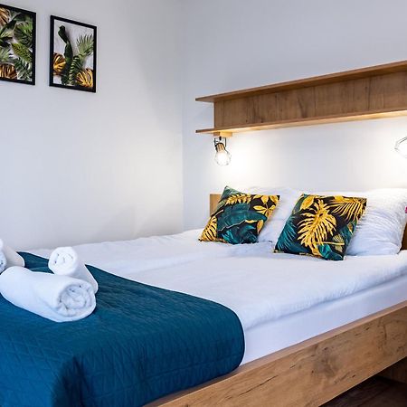 Rajska Polana Domki Premium ,Na Odludziu Z Prywatna Balia Z Jacuzzi I Sauna ,Cisza,Rowery Elektryczne,Gory,Astroprzygoda,- Adrspach, Skalne Miasto, Zamek Ksiaz,Andrzejowka,Karpacz, Sniezka,Janskie Laznie,Pec Mieroszow Exterior photo