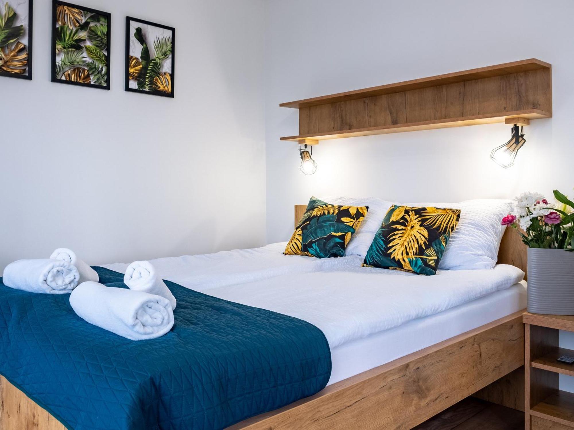 Rajska Polana Domki Premium ,Na Odludziu Z Prywatna Balia Z Jacuzzi I Sauna ,Cisza,Rowery Elektryczne,Gory,Astroprzygoda,- Adrspach, Skalne Miasto, Zamek Ksiaz,Andrzejowka,Karpacz, Sniezka,Janskie Laznie,Pec Mieroszow Exterior photo